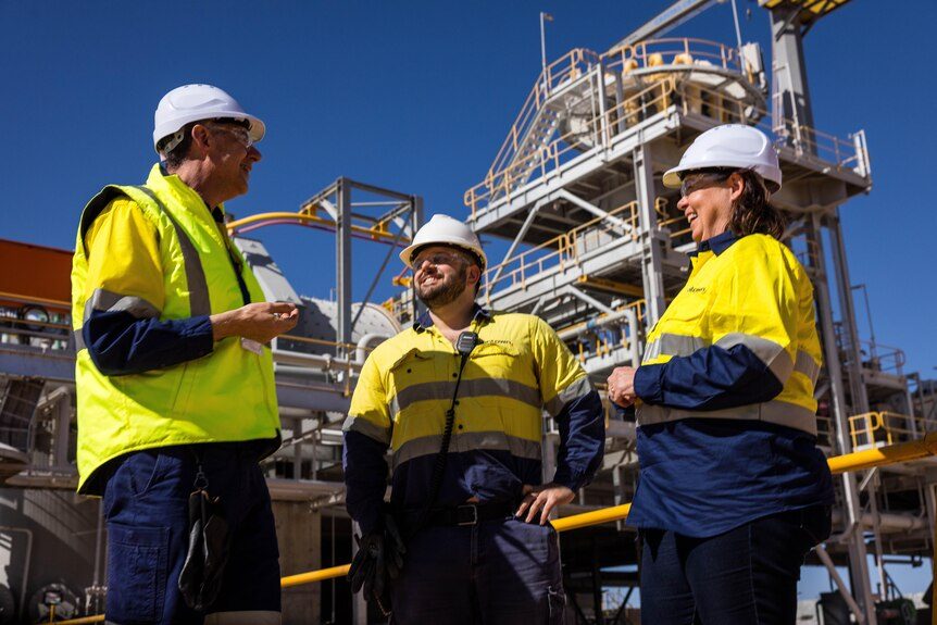 Processing plant workers on a construction/infrastructure project